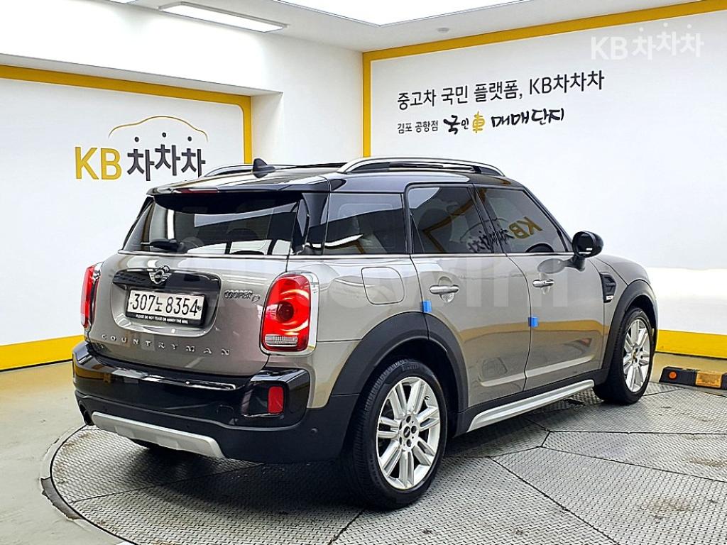 WMWYU1100J3E83551 2018 MINI COOPER COUNTRYMAN 2.0 COOPER D ALL4 HIGHTRIM-2