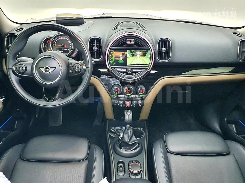 WMWYU1100J3E83551 2018 MINI COOPER COUNTRYMAN 2.0 COOPER D ALL4 HIGHTRIM-4