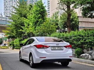 KMHDG41DBFU426271 2015 HYUNDAI  AVANTE ELANTRA 1.6 GDI MORDERN BASIC-3