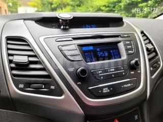 2015 HYUNDAI  AVANTE ELANTRA 1.6 GDI MORDERN BASIC - 9