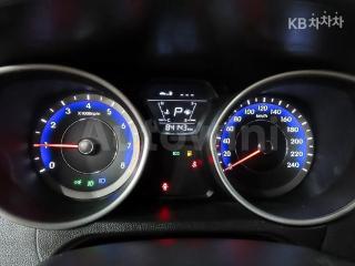 KMHDG41DBGU549249 2016 HYUNDAI  AVANTE ELANTRA 1.6 VGT SMART BASIC-4
