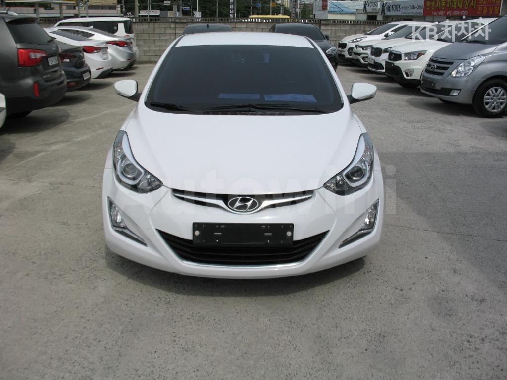 KMHDG41DBGU540085 2016 HYUNDAI  AVANTE ELANTRA 1.6 GDI SMART SPECIAL-0