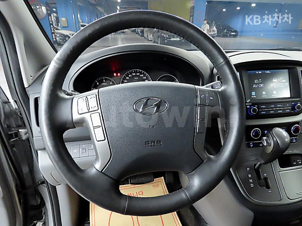 2020 HYUNDAI  GRAND STAREX VAN 3 SEATS SMART - 10