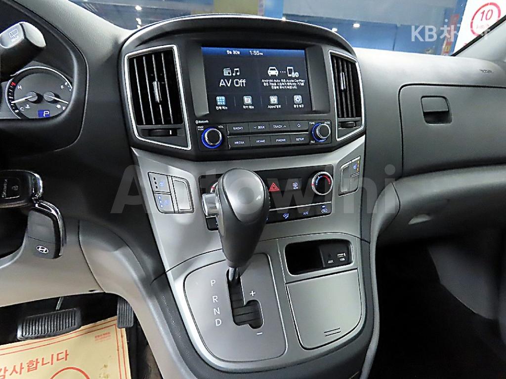 2020 HYUNDAI  GRAND STAREX VAN 3 SEATS SMART - 11