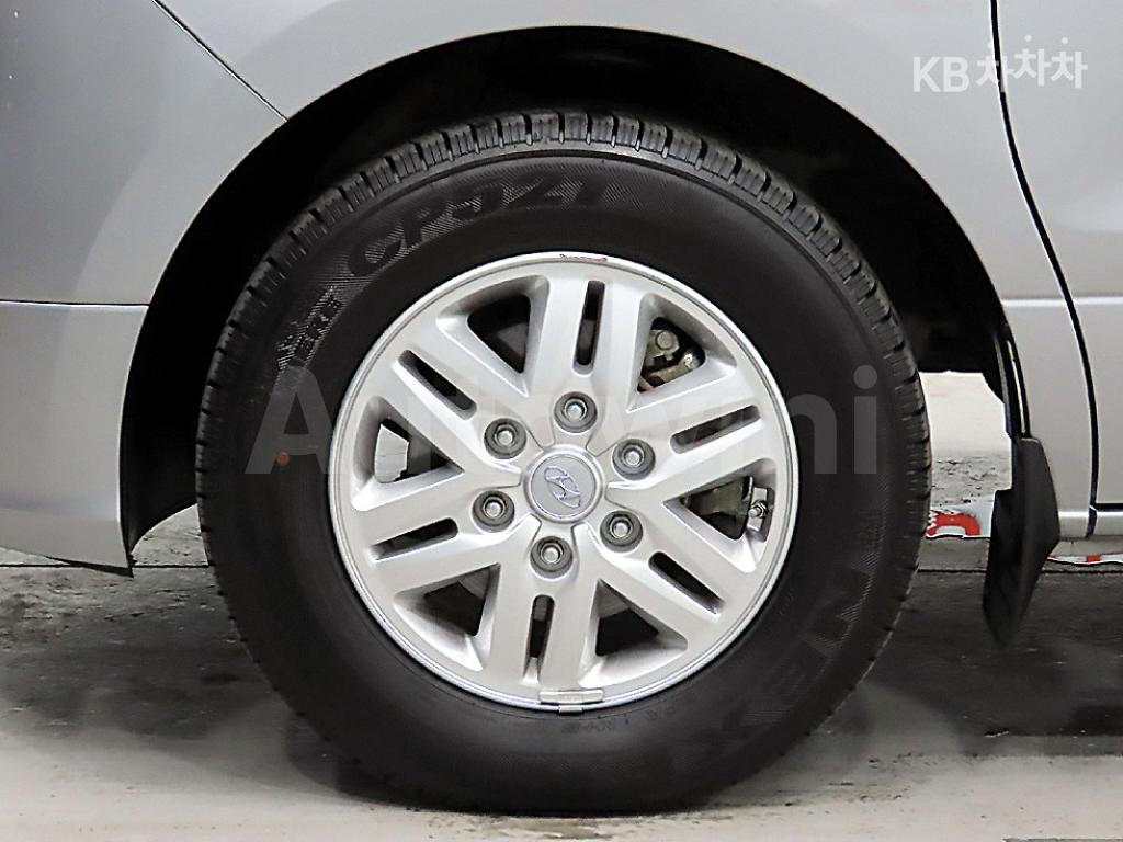 2020 HYUNDAI  GRAND STAREX VAN 3 SEATS SMART - 20