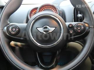 2017 MINI COOPER COUNTRYMAN 2.0 COOPER D - 17