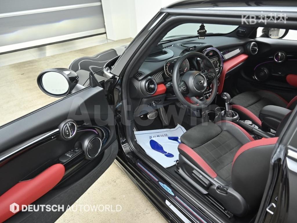 2019 MINI COOPER 3DOORS S 2.0 JCW BASIC - 11