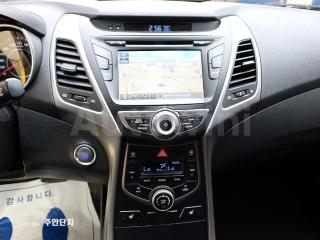 2015 HYUNDAI  AVANTE ELANTRA 1.6 GDI MORDERN BASIC - 8