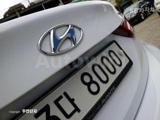 2015 HYUNDAI  AVANTE ELANTRA 1.6 GDI MORDERN BASIC - 17