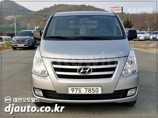 KMFWBX7KBHU862969 2017 HYUNDAI GRAND STAREX H-1 3 SEATS VAN CVX SMART-0