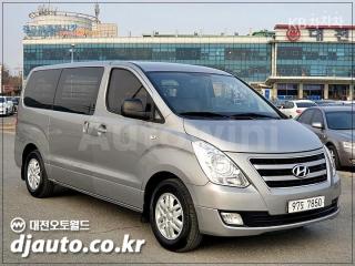 KMFWBX7KBHU862969 2017 HYUNDAI GRAND STAREX H-1 3 SEATS VAN CVX SMART-2
