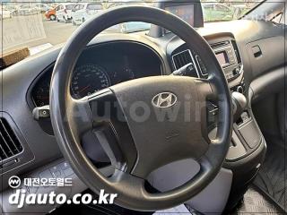 2017 HYUNDAI GRAND STAREX H-1 3 SEATS VAN CVX SMART - 10