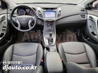 2016 HYUNDAI  AVANTE ELANTRA 1.6 GDI SMART BASIC - 11
