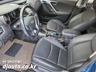 2016 HYUNDAI  AVANTE ELANTRA 1.6 GDI SMART BASIC - 12