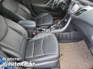 2016 HYUNDAI  AVANTE ELANTRA 1.6 GDI SMART BASIC - 13