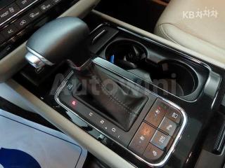 2017 KIA  CARNIVAL SEDONA 9 SEATS 2.2 DIESEL NOBLESSE - 11