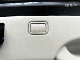 2017 KIA  CARNIVAL SEDONA 9 SEATS 2.2 DIESEL NOBLESSE - 14