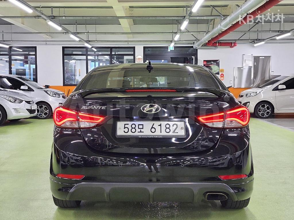 KMHDG41UBFU394192 2015 HYUNDAI  AVANTE ELANTRA 1.6 VGT MORDERN BASIC-3