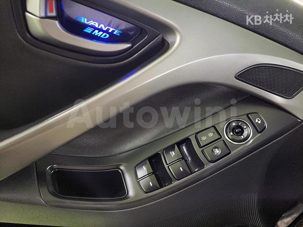 2015 HYUNDAI  AVANTE ELANTRA 1.6 VGT MORDERN BASIC - 16