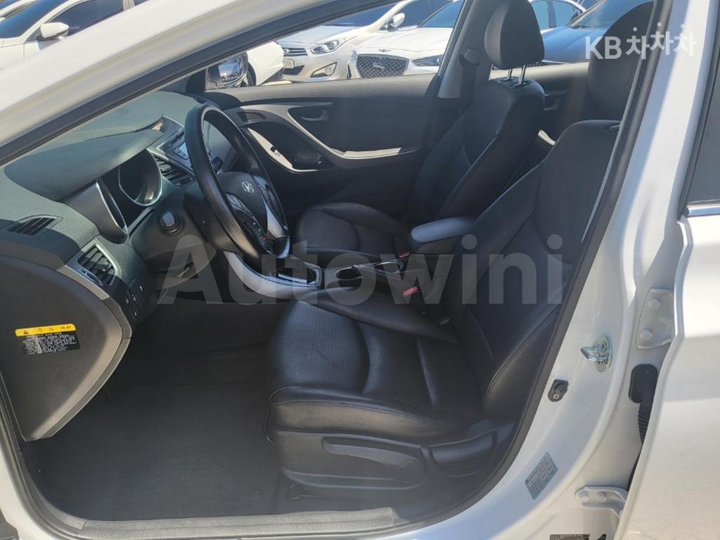 2015 HYUNDAI  AVANTE ELANTRA 1.6 GDI MORDERN BASIC - 7