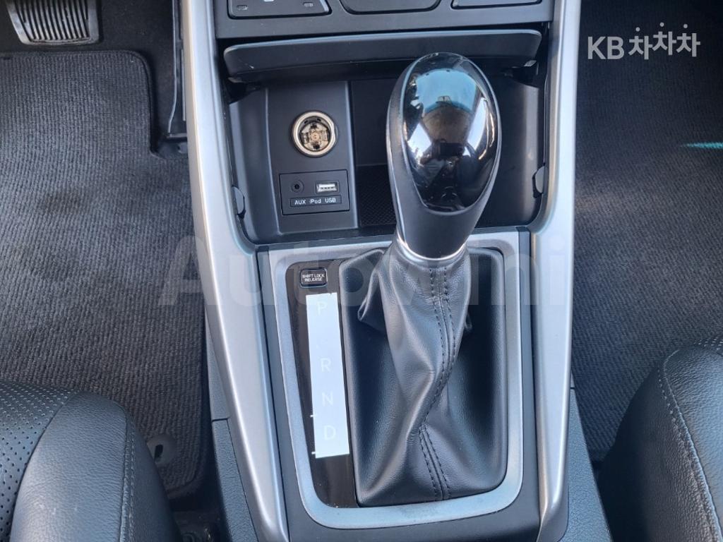 2015 HYUNDAI  AVANTE ELANTRA 1.6 GDI MORDERN BASIC - 12