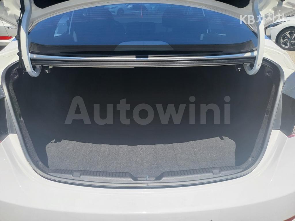 2015 HYUNDAI  AVANTE ELANTRA 1.6 GDI MORDERN BASIC - 19