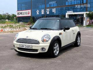 WMWMF3106ATW46060 2010 MINI COOPER 1.6 SE-1