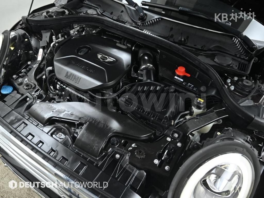 WMWLN5109G2B26995 2016 MINI COOPER CLUBMAN 1.5 COOPER HIGH TRIM-5