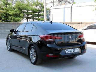 KMHD041EELU034379 2020 HYUNDAI  AVANTE ELANTRA 1.6 GDI PREMIUM BASIC-2