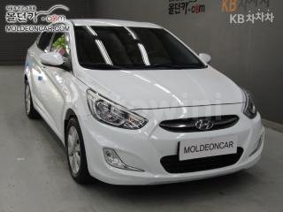 KMHCT41BEHU132780 2017 HYUNDAI ACCENT  1.4 VVT MORDERN-1