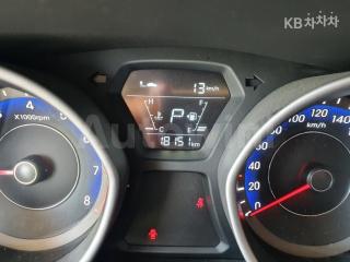 2015 HYUNDAI  AVANTE ELANTRA 1.6 GDI SMART BASIC - 10