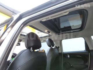 2019 MINI COOPER 5DOORS D 1.5 - 18