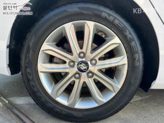 2015 HYUNDAI  AVANTE ELANTRA 1.6 GDI MORDERN BASIC - 8