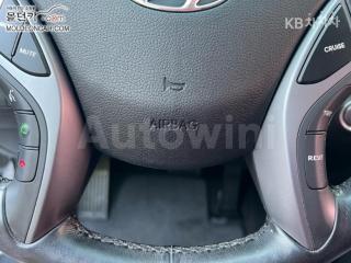2015 HYUNDAI  AVANTE ELANTRA 1.6 GDI MORDERN BASIC - 10