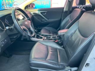 2015 HYUNDAI  AVANTE ELANTRA 1.6 GDI MORDERN BASIC - 17
