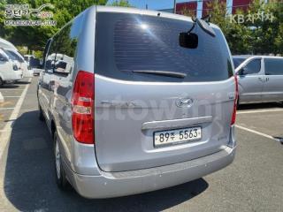 KMFWBX7KBHU881576 2017 HYUNDAI GRAND STAREX H-1 5 SEATS VAN CVX SMART-2