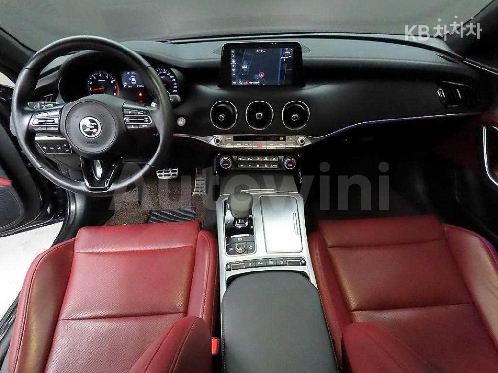 2020 KIA STINGER 2.0 TURBO 2WD PLATINUM - 8