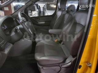 2017 HYUNDAI GRAND STAREX H-1 12 SEATS - 16