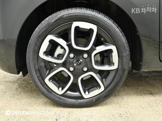 KNACK811BMT268328 2021 KIA  RAY 1.0 GASOLINE SIGNATURE-4