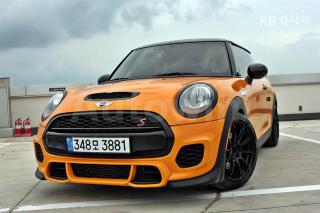 WMWXP7C56F2A59982 2015 MINI COOPER S 1.6 BASIC-0