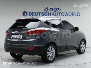 KMHJU81VBBU161680 2011 HYUNDAI TUCSON IX DIESEL 2WD LX20 PREMIER-1
