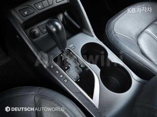 2011 HYUNDAI TUCSON IX DIESEL 2WD LX20 PREMIER - 9