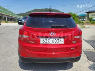 KMHJT81VDBU240555 2011 HYUNDAI TUCSON IX DIESEL 4WD X20 LUXURY-4