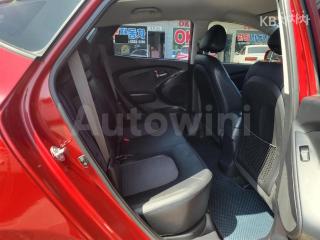 2011 HYUNDAI TUCSON IX DIESEL 4WD X20 LUXURY - 12