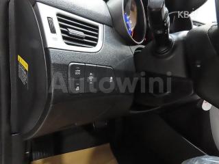 2013 HYUNDAI AVANTE MD ELANTRA M16 GDI SMART - 15