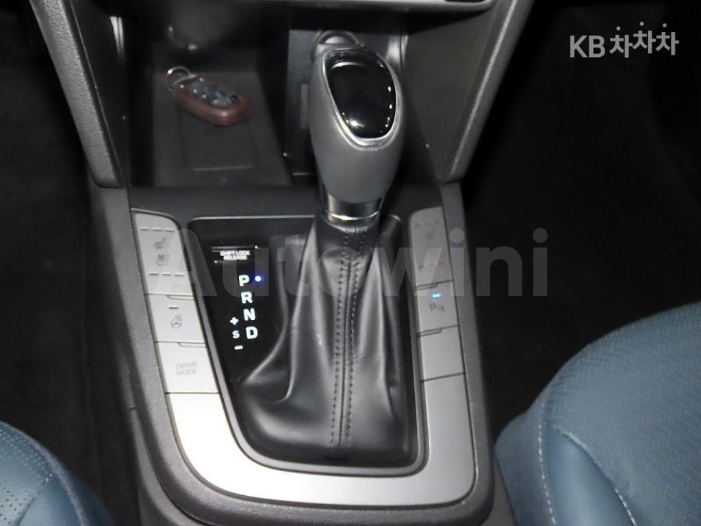 2019 HYUNDAI  AVANTE AD SMARTSTREAM G1.6 PREMIUM - 13