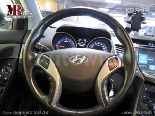 2016 HYUNDAI  AVANTE ELANTRA 1.6 GDI SMART BASIC - 8