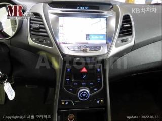 2016 HYUNDAI  AVANTE ELANTRA 1.6 GDI SMART BASIC - 10