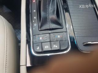 2018 KIA  CARNIVAL 9 SEATS 2.2 DIESEL LUXURY - 9