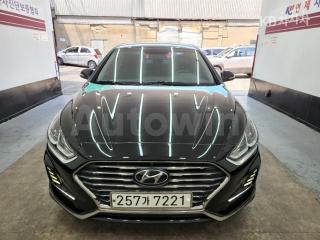 KMHE241CBJA441815 2018 HYUNDAI LF SONATA 2.0 SMART BASIC-2